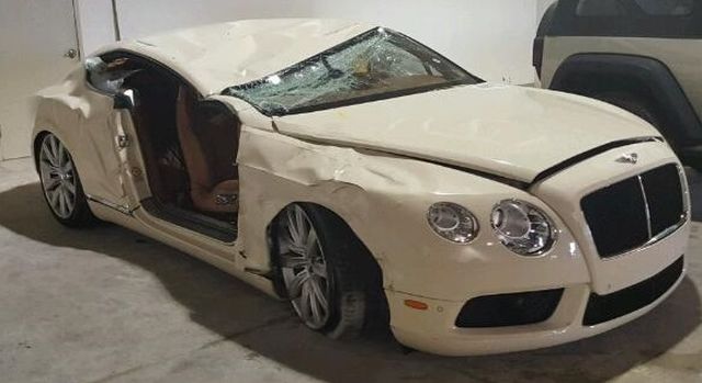 Срочный выкуп Выкуп битого авто Bentley Continental GT 4.0 4x4 в компании Центр Выкуп